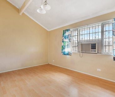 2 BEDROOMS TOWNHOUSE IN TOWN - Photo 4