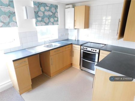 2 bedroom flat to rent - Photo 4