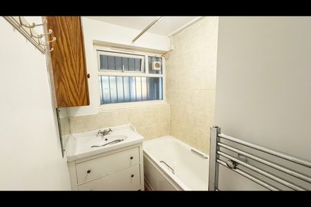 2 Bed Flat, Arakan House, N16 - Photo 5