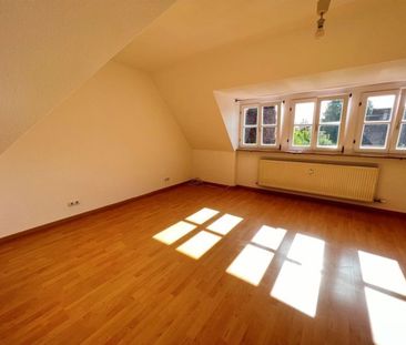 Zentrale Lage Fischbach! Freie 3-Zimmer-DG-Wohnung! TG-Stellplatz m... - Photo 3