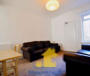 4 Bedroom 1.5 Bathroom - Photo 3