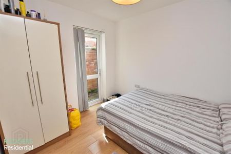 Apt 3, 104 Eglantine Avenue, Belfast, BT9 6EU - Photo 5