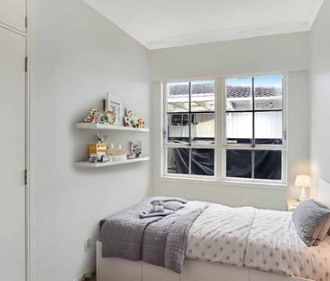 Fresh, Bright & Perfectly Located - Photo 4