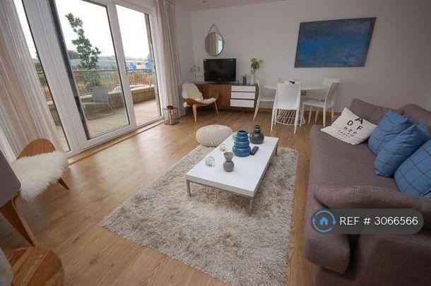 3 bedroom flat to rent - Photo 1