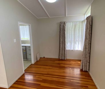 Family Comfort and Convenience in the Heart of Manurewa - Photo 2