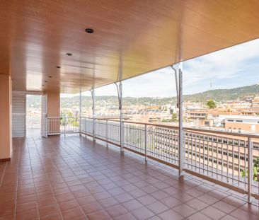 Ático con vistas espectaculares en Sant Gervasi - Photo 4