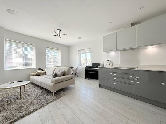 2 bedroom apartment to rent - Photo 1