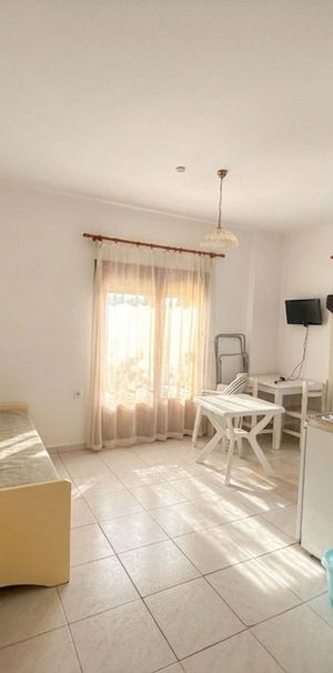 Studio/Γκαρσονιέρα για ενοικίαση Γαλατάς (Νέα Κυδωνία) - Photo 1