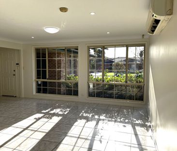 Walk to railway station - Photo 6