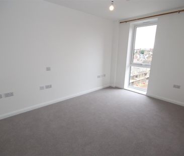 1 bedroom Apartment to let - Photo 6