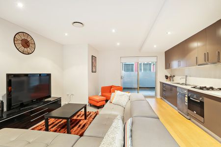 2/15 Marsden Street, Camperdown, NSW 2050 - Photo 4