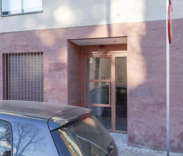 2-bedroom apartment for rent in Berruguete, bills included - Photo 6