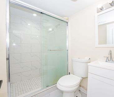 For Lease - 19 Boat Street, Brampton, Ontario - Photo 5