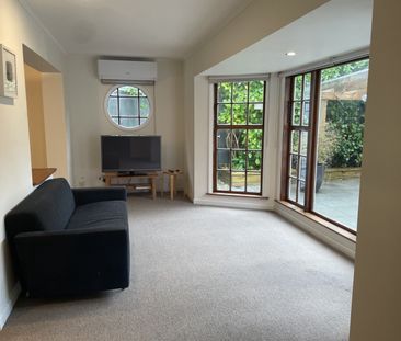 Charming 1-Bedroom Downstairs Apartment - Photo 3