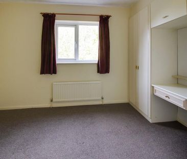 2 bedroom property to rent - Photo 1