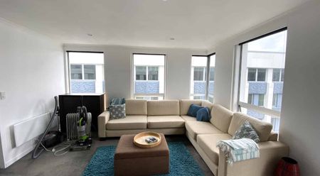 NEAT AND TIDY TWO BRM APT: - Photo 2