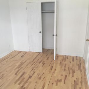 Saint-Léonard – Appartement 3 1/2 rénové à louer - Photo 2