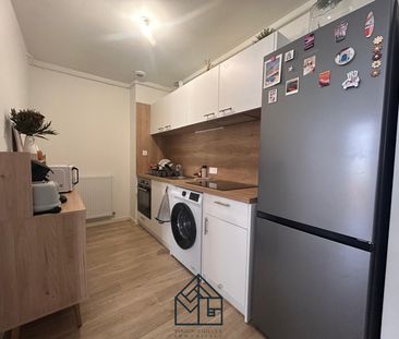 Location Appartement 2 pièces 50m² ROANNE 42300 - Photo 2