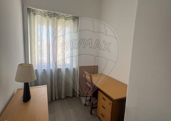 Apartamento T3 em Setúbal
