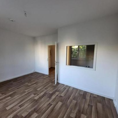Wohnen in Kaulsdorf Nord mit Ausblick auf den Kienberg - schöne Wohnung - - Foto 1