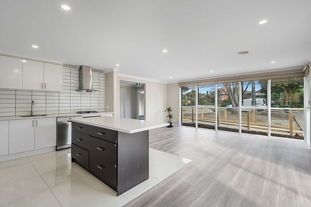 Shared Living in Prime Bundoora Location - Photo 1