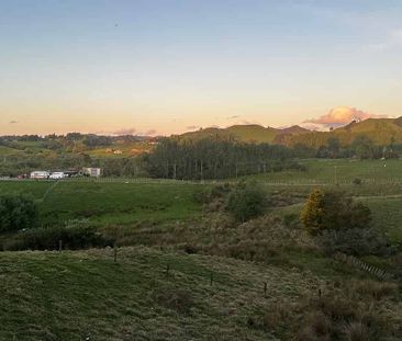 Large family home Lake views - Photo 2