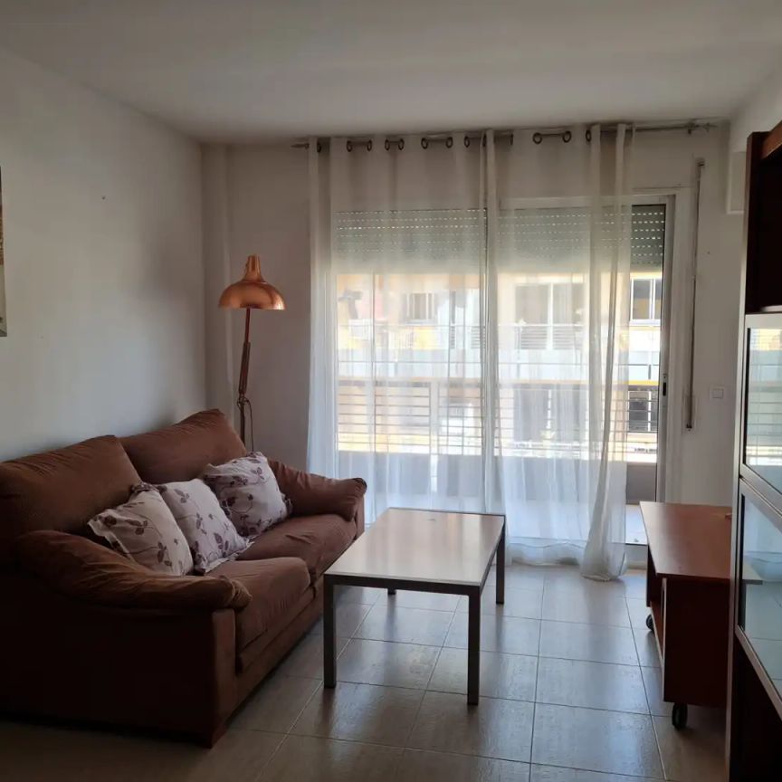 Piso de alquiler en Carrer de la Riera de Bugantó, Palau - Photo 1