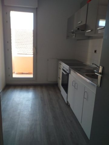 Location Appartement 2 pièces 47m² STE SAVINE 10300 - Photo 3