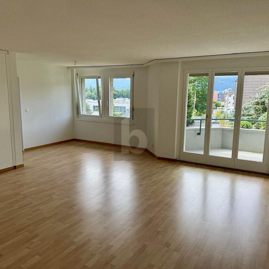 ZENTRAL MIT AUSBLICK - Foto 1