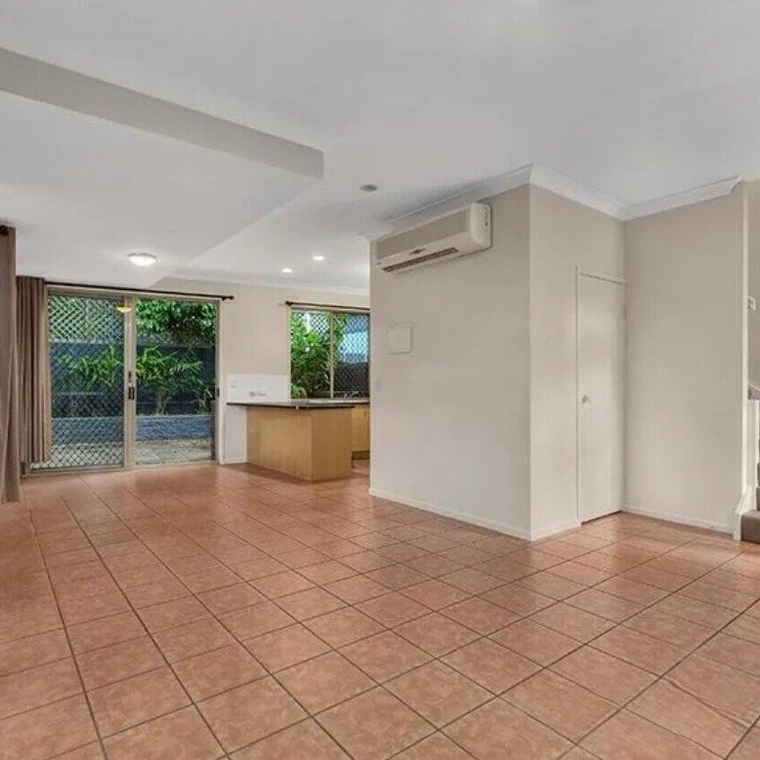 Enoggera - Photo 1