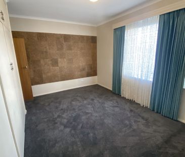 1203 Doveton Street North, Invermay Park - Photo 6