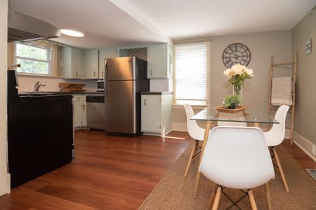 For Lease - 5853 Mcleod Road, Niagara Falls, Ontario - Photo 2