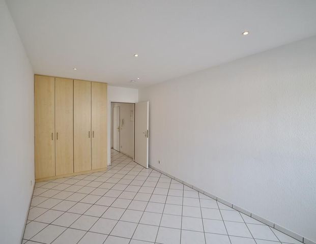 Pendler und Studenten aufgepasst! Schicke 2-Zimmer-Wohnung an der Bockenheimer Warte - Foto 1