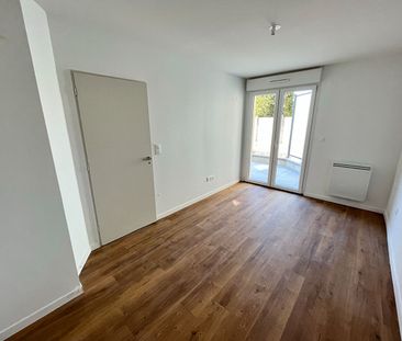 Location Appartement 2 pièces 42m² - Photo 4
