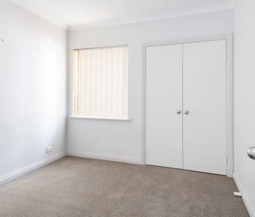 3 X 2 Home In Hannans - Photo 3