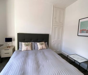 Room in a Shared House, Milford Street, M6 - Photo 5