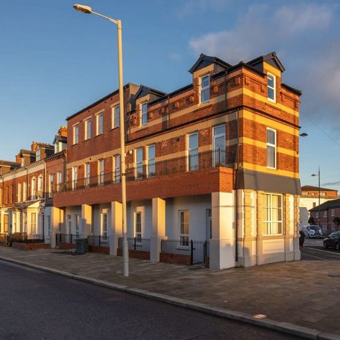 Templemore Avenue - Photo 1