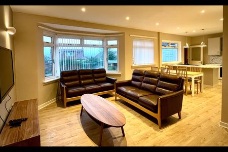 3 Bed Bungalow, Craigmount View, EH12 - Photo 3