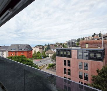 Apartment in perfect condition with lake view - Photo 3
