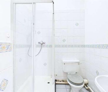 C, Somerville Road, Chadwell Heath, Romford Essex, RM6 - Photo 5