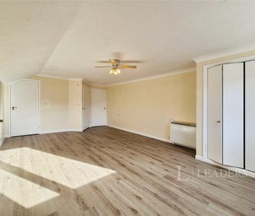 2 bedroom flat to rent - Photo 3