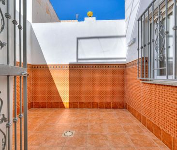 Ground Floor Apartment in Fuengirola - Photo 5