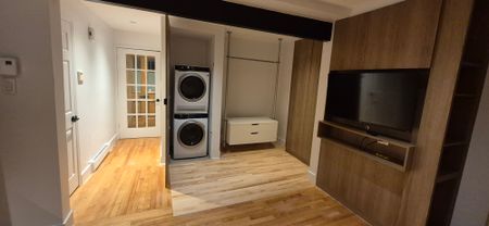 Studio TOUT INCLUS : Internet Illimité, TV, Lit, Électros! PRÊT-À-VIVRE! - Photo 3