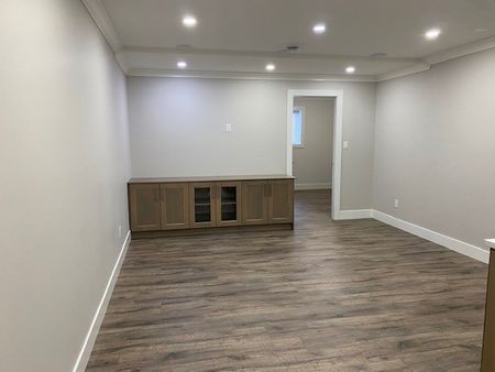 Suite in a Great Neighbourhood - Photo 4