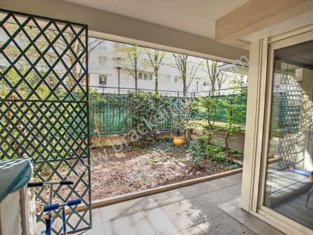 Appartement Courbevoie 2 pièces meublé avec terrasse et jardin - Photo 3