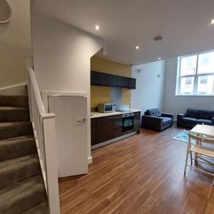 Student Apartment 1 bedroom, City Centre, Sheffield - Photo 2