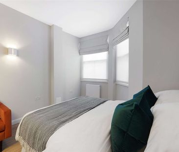 Brilliant studio flat in South Kensington located in a prime position. - Photo 1