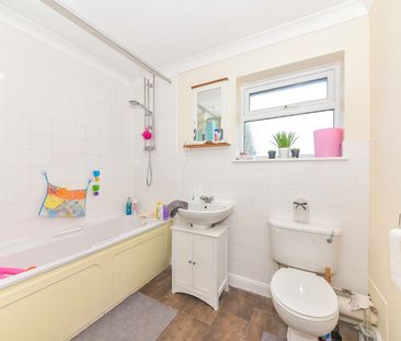 4 bedroom house to rent Foxfield Way, Oakham, LE15 - Photo 1