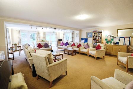 1 bedroom retirement property to rent - Photo 4