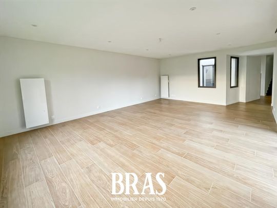 Location Maison 7 pièces 151m² NANTES 44100 - Photo 1